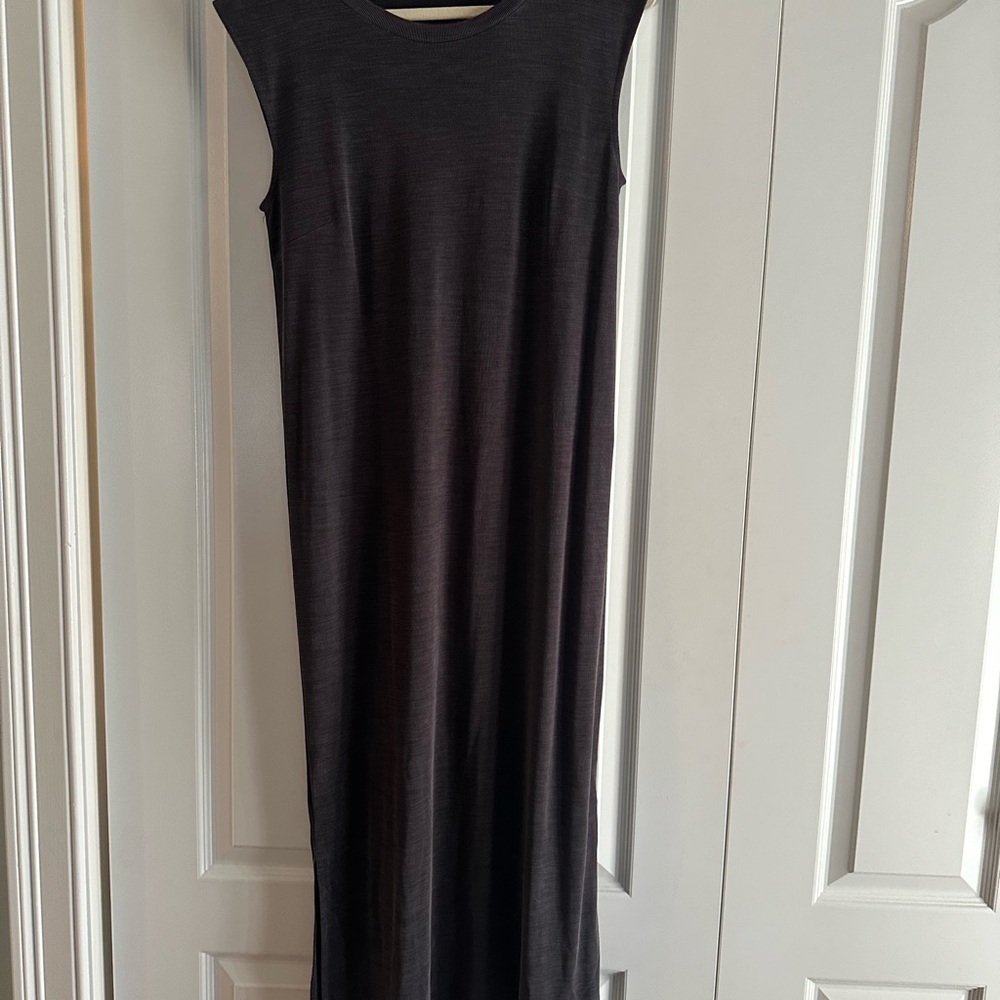 Nicole Miller sleeveless dress in Grey,  Size Medium